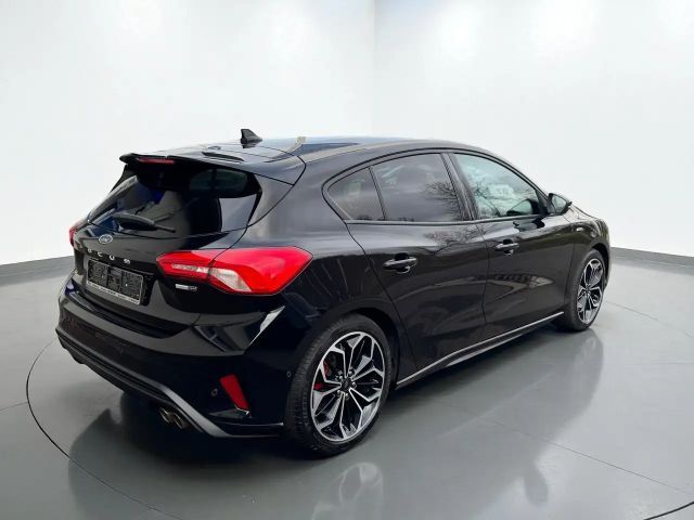 Ford Focus Limited ST Line