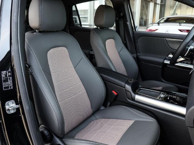 Mercedes-Benz EQA 300 4MATIC