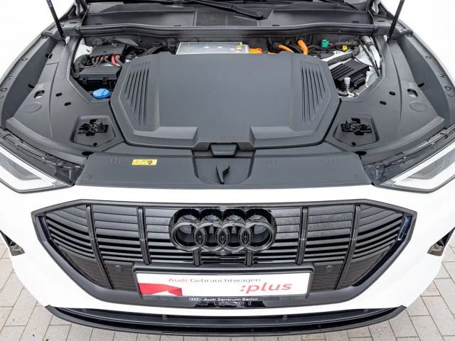 Audi e-tron 50