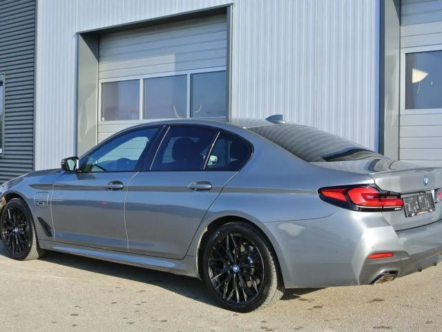 BMW 530 530e M-Sport Sedan xDrive