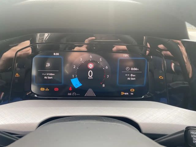 Volkswagen Golf 4Me TSI