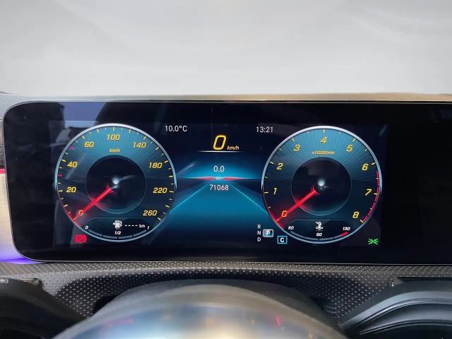 Mercedes-Benz CLA 200 AMG Line Shooting Brake