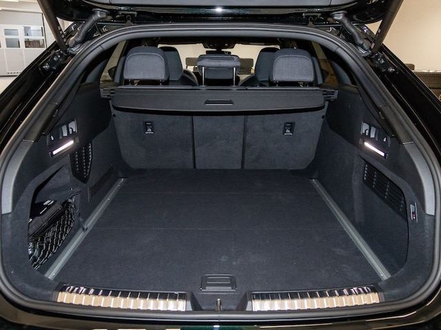 Audi A6 Avant Quattro S-Tronic