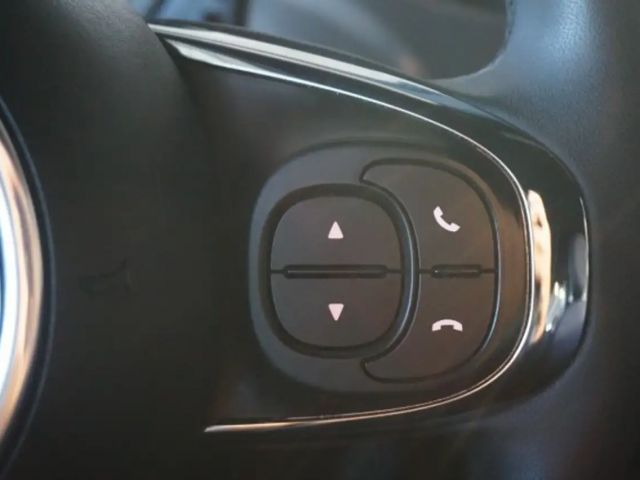 Fiat 500 500 1,0 MHD CLUB UCONNECT PDC KLIMAAUTOMATIK