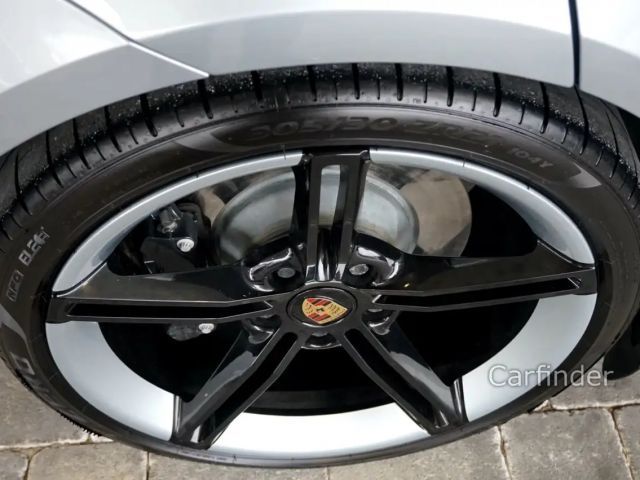 Porsche Taycan Turbo