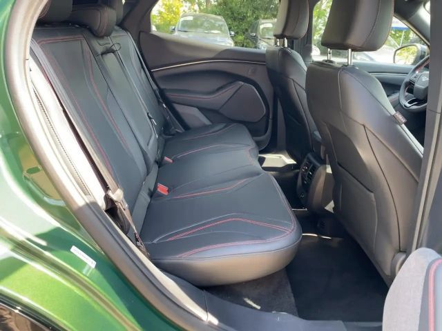 Ford Mustang Mach-E Premium RWD