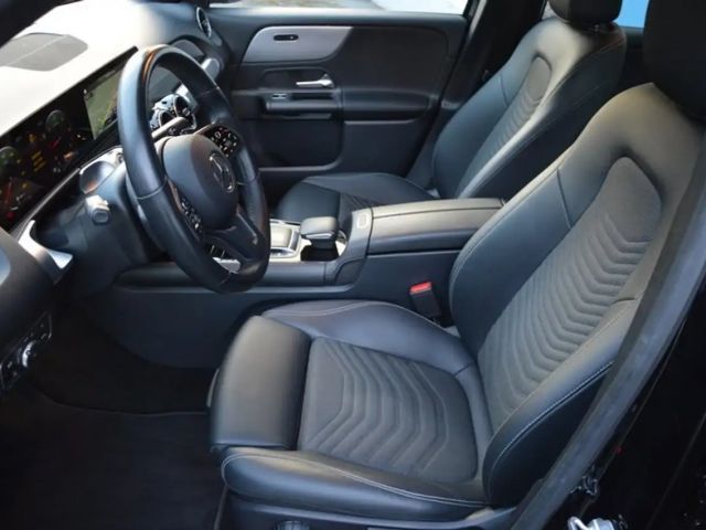 Mercedes-Benz GLB 200 4MATIC GLB 200 d