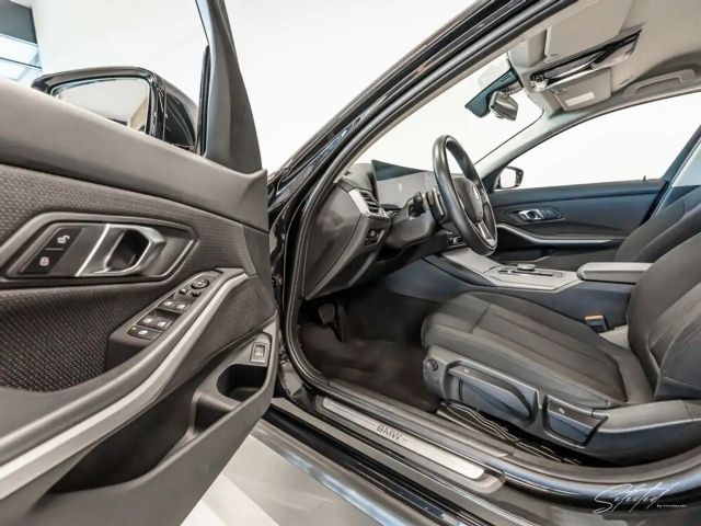 BMW 320 320d Touring xDrive