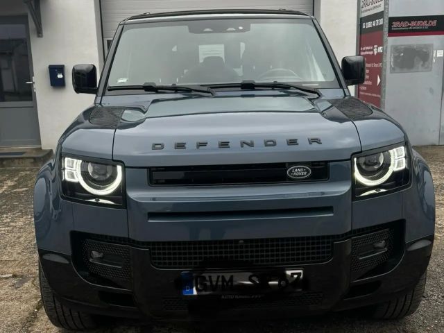 Land Rover Defender 110 Dynamic SE