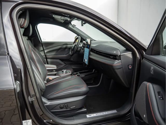 Ford Mustang Mach-E AWD