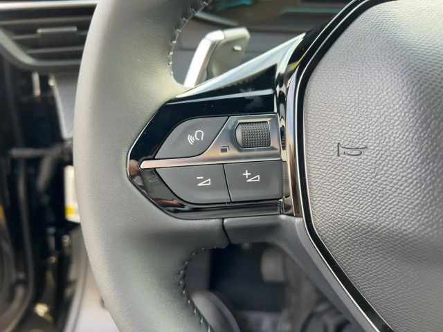 Peugeot 2008 1.2 145 S tyle LED+SHZ+KlimaA+PDC+Facelift