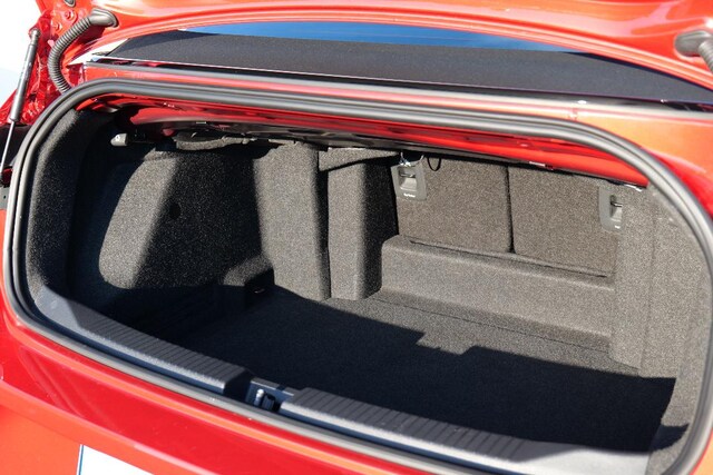 Volkswagen T-Roc 1.5 TSI Cabriolet DSG R-Line