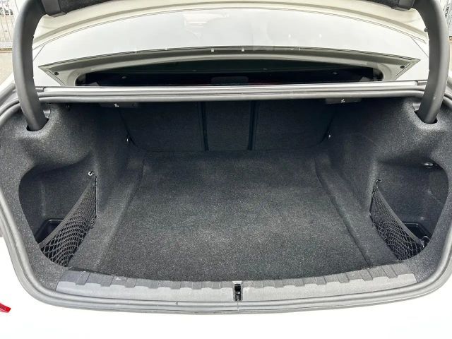 BMW 320 320d M-Sport Sedan xDrive