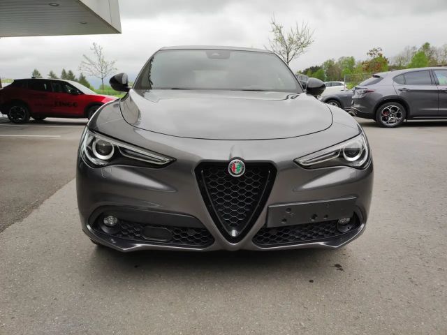Alfa Romeo Stelvio AT8 Q4 Veloce