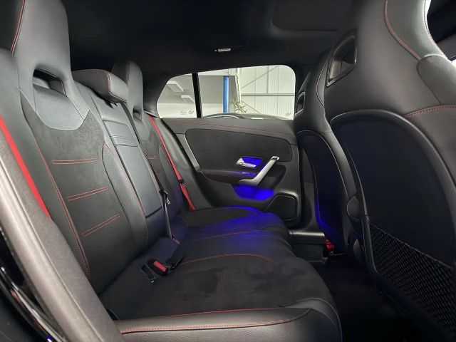 Mercedes-Benz CLA 35 AMG 4MATIC AMG Line