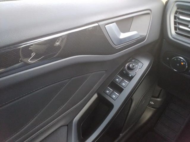 Ford Focus ST Line Wagon