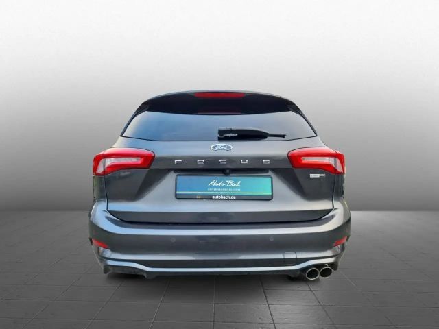 Ford Focus EcoBoost ST Line