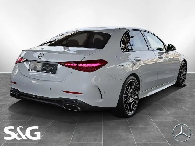 Mercedes-Benz C 200 AMG Line Sedan