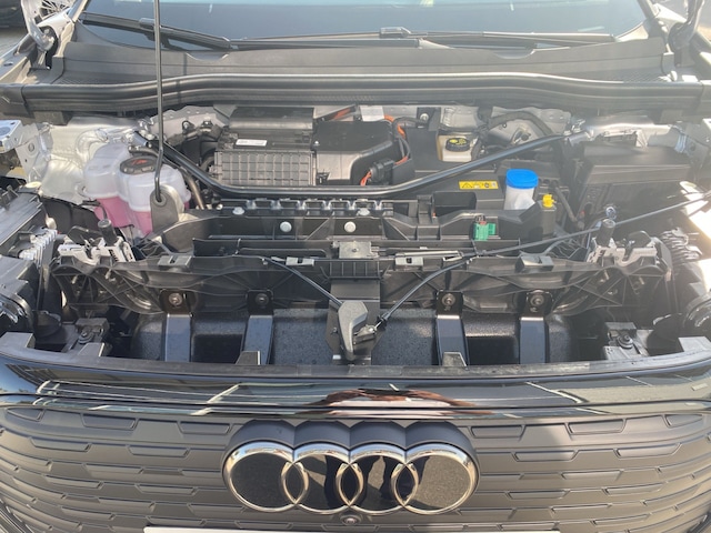 Audi Q4 e-tron SUV 45 e-tron Audi Q4 e-tron