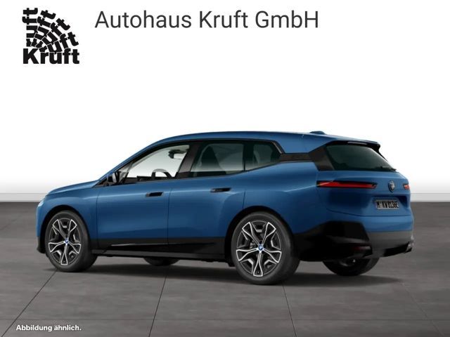 BMW iX xDrive40