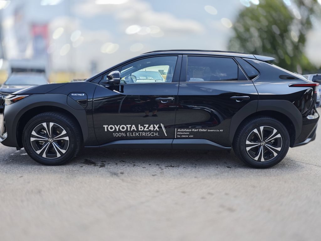 Toyota bZ4X 