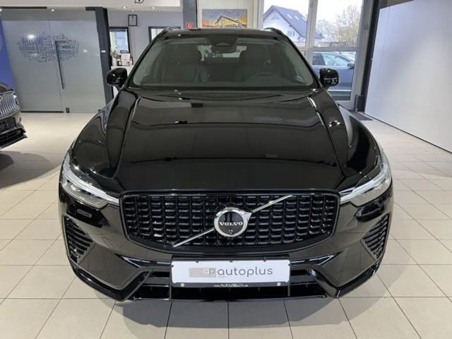 Volvo XC60 AWD Dark Plus