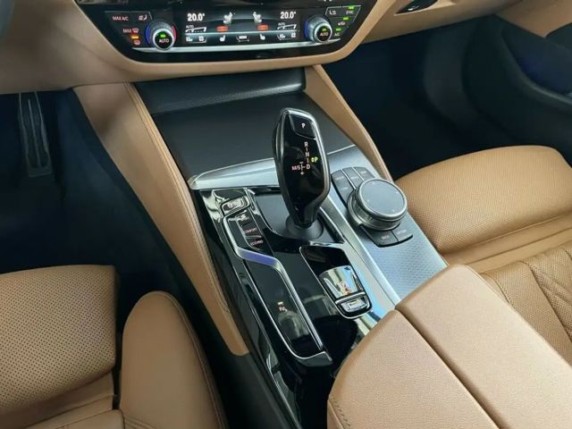 BMW 520 520d M-Sport