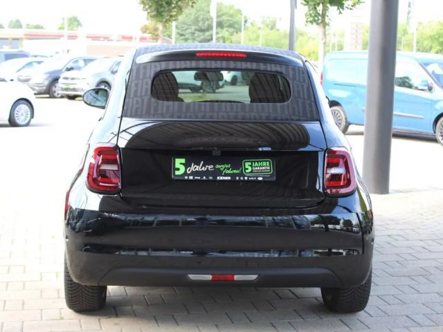 Fiat 500e La Prima by Bocelli