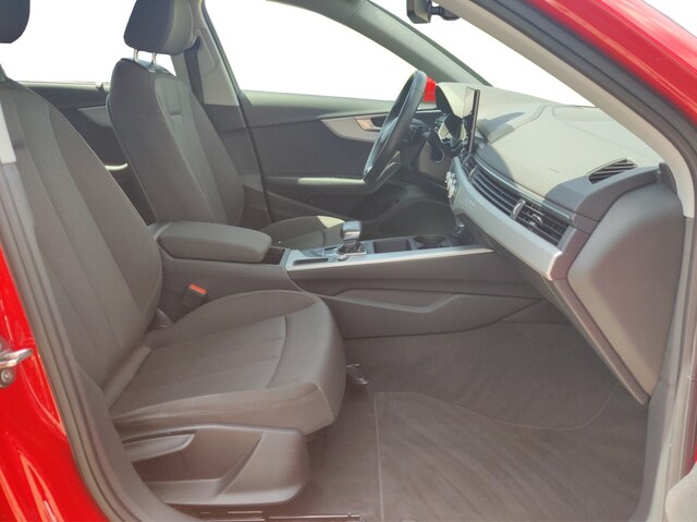 Audi A4 40 TFSI Avant Quattro S-Tronic