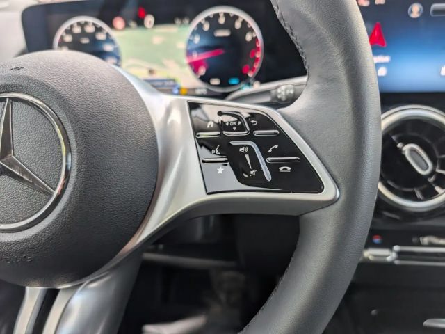 Mercedes-Benz GLB 200 Progressive