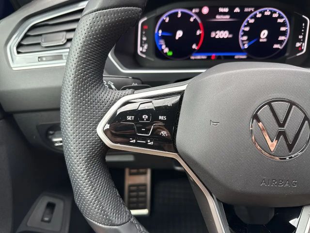 Volkswagen Tiguan 4Motion DSG R-Line