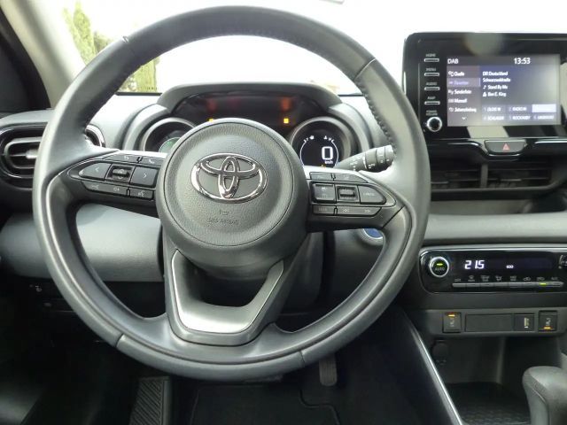 Toyota Yaris Hatchback Hybride Team D