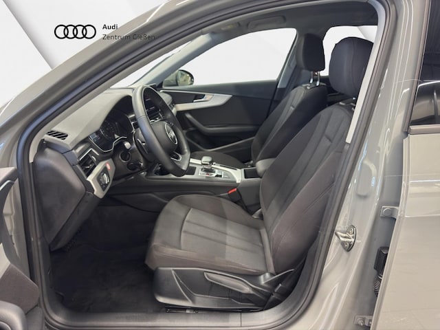 Audi A4 40 TFSI Avant S-Tronic