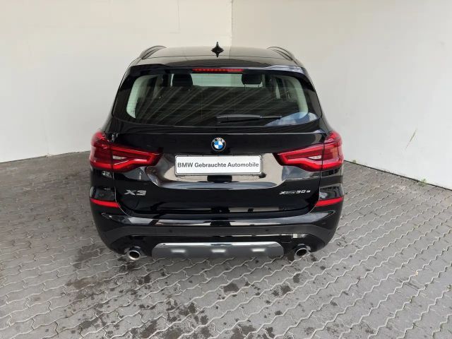BMW X3 Luxury Line xDrive30e