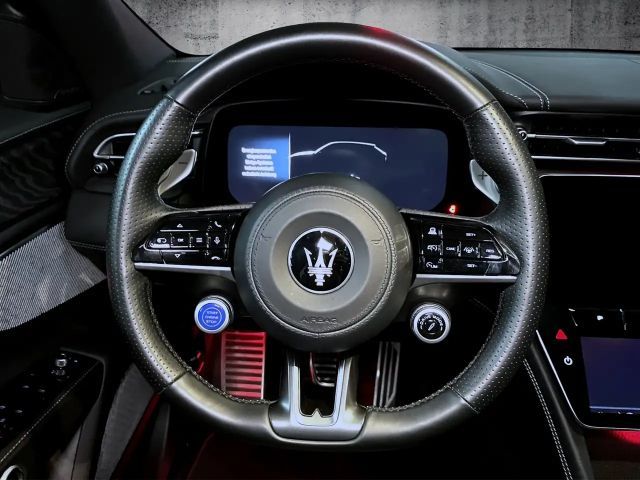 Maserati Grecale Modena