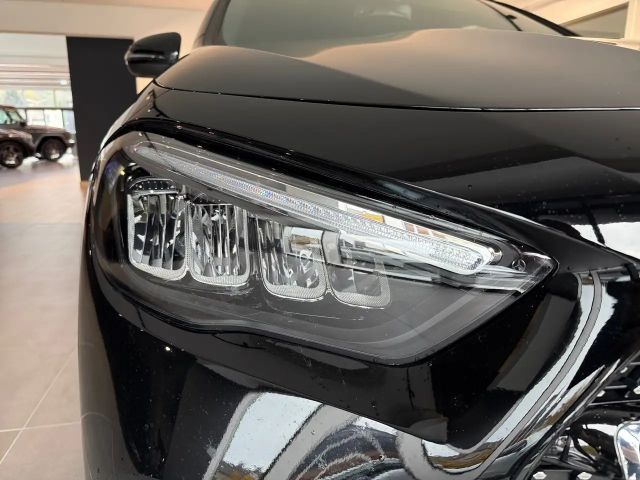 Mercedes-Benz GLA 200 4MATIC GLA 200 d