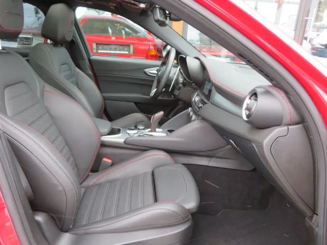 Alfa Romeo Giulia Q4