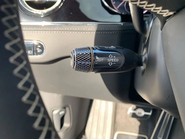 Bentley Continental GTC V8