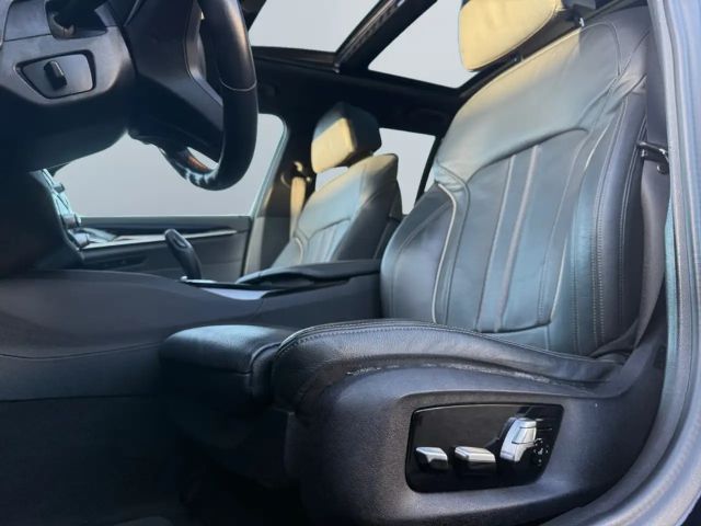 BMW 530 530d M-Sport Touring xDrive