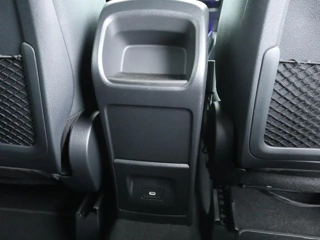 Mercedes-Benz B 200 B 200 d