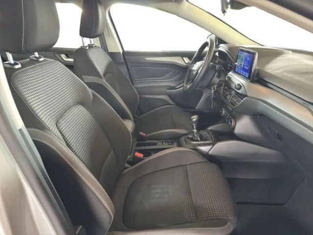 Ford Focus Cool & Connect EcoBoost Wagon