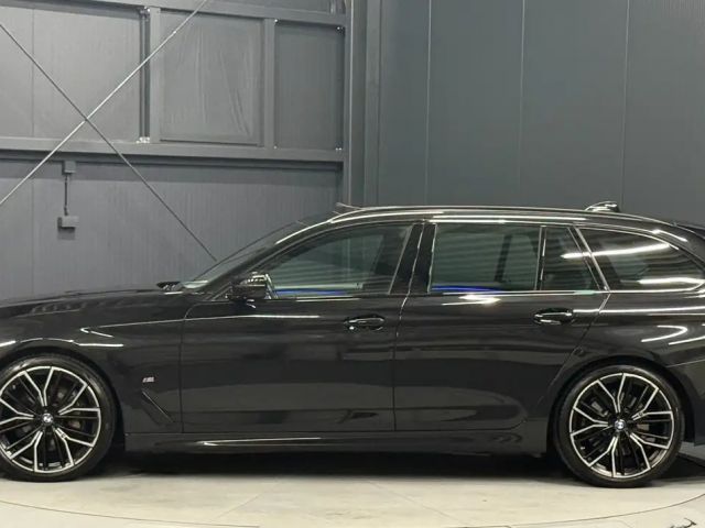 BMW 540 540d M-Sport Touring xDrive
