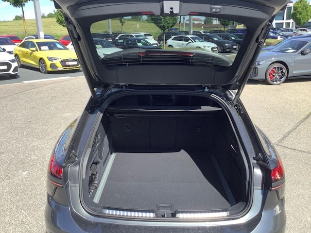 Audi A6 Avant Quattro S-Tronic