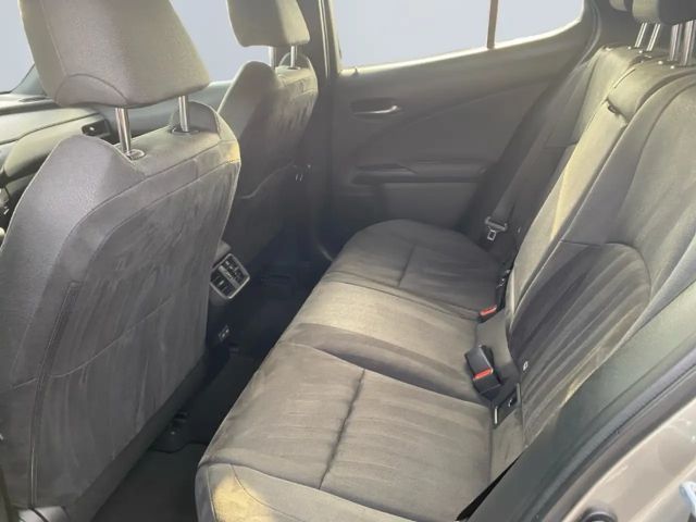 Lexus UX 250h Style Edition