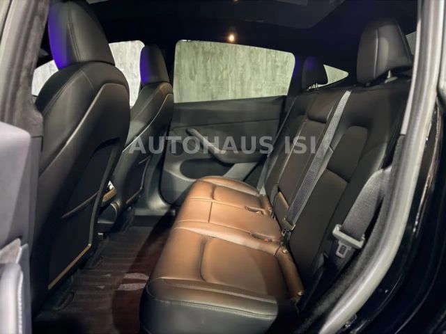 Tesla Model Y AWD Dual Motor Performance