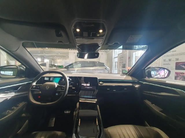 Renault Espace E-Tech Hybrid Iconic