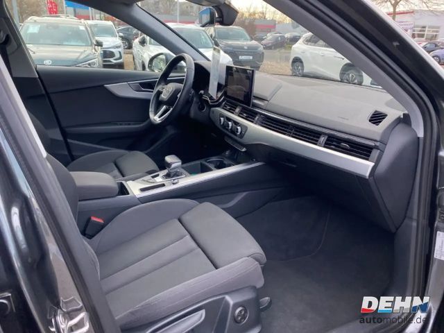 Audi A4 35 TDI Avant S-Line