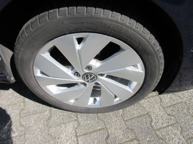 Volkswagen Golf 1.5 eTSI DSG IQ.Drive Style