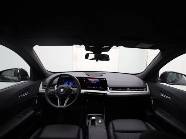 BMW X1 AUTOMAAT - LED - NAVI