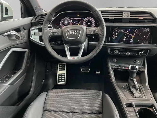 Audi Q3 35 TFSI S-Line